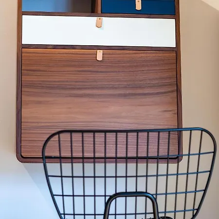 9 Personnes- Le Refuge Du Saule *