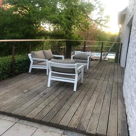 9 Personnes- Le Refuge Du Saule * Burdinne