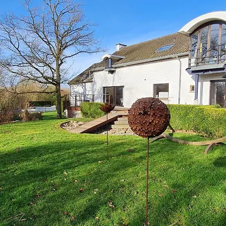 9 Personnes- Le Refuge Du Saule