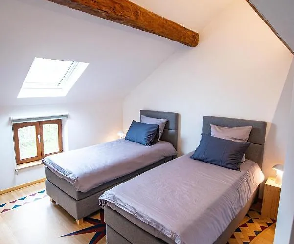 9 Personnes- Le Refuge Du Saule