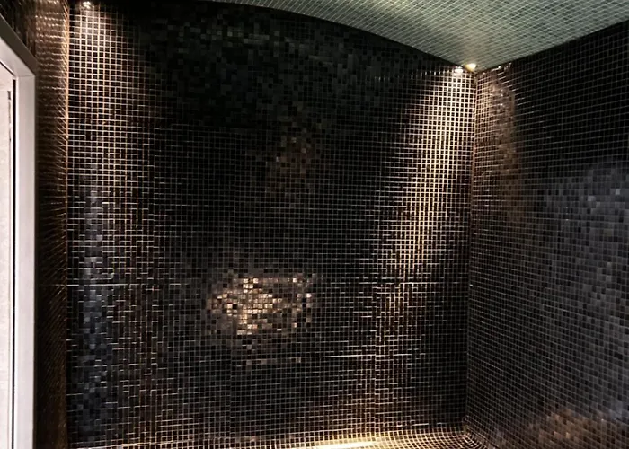 9 Personnes- Le Refuge Du Saule * Burdinne